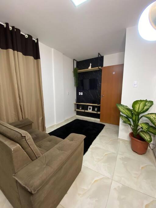 פיירה דה סנטנה Conforto E Estilo: Flat Industrial Prox A Avenida Fraga Maia. מראה חיצוני תמונה
